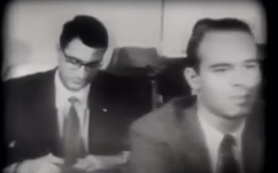 股神巴菲特炒股,股神巴菲特11岁开始投资