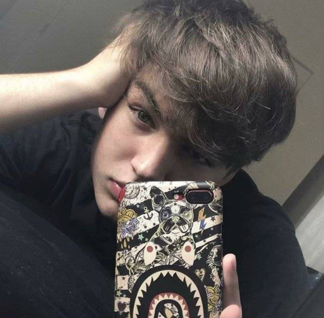 手绘欧美男头高质量图集,高质量小众男头欧美图集