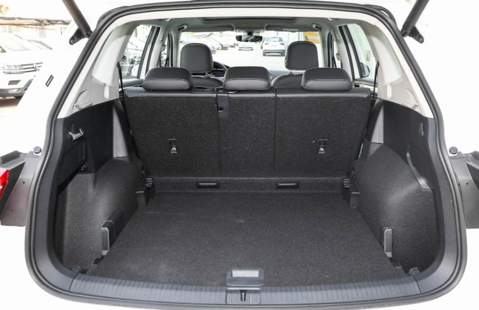 2020款途观l的尺寸轴距,大众途观l2021款4米30长白色