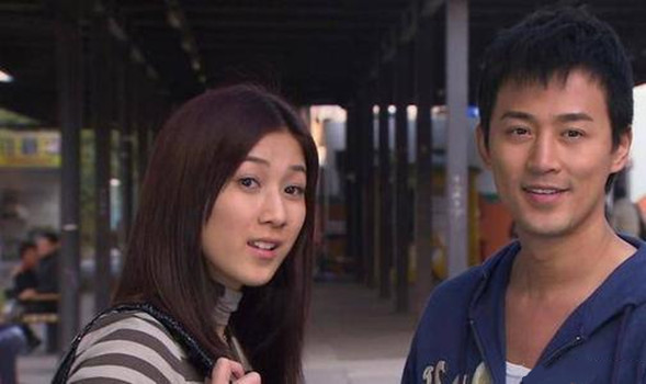 钟嘉欣二胎产子晒宝宝熟睡萌照,钟嘉欣要息影