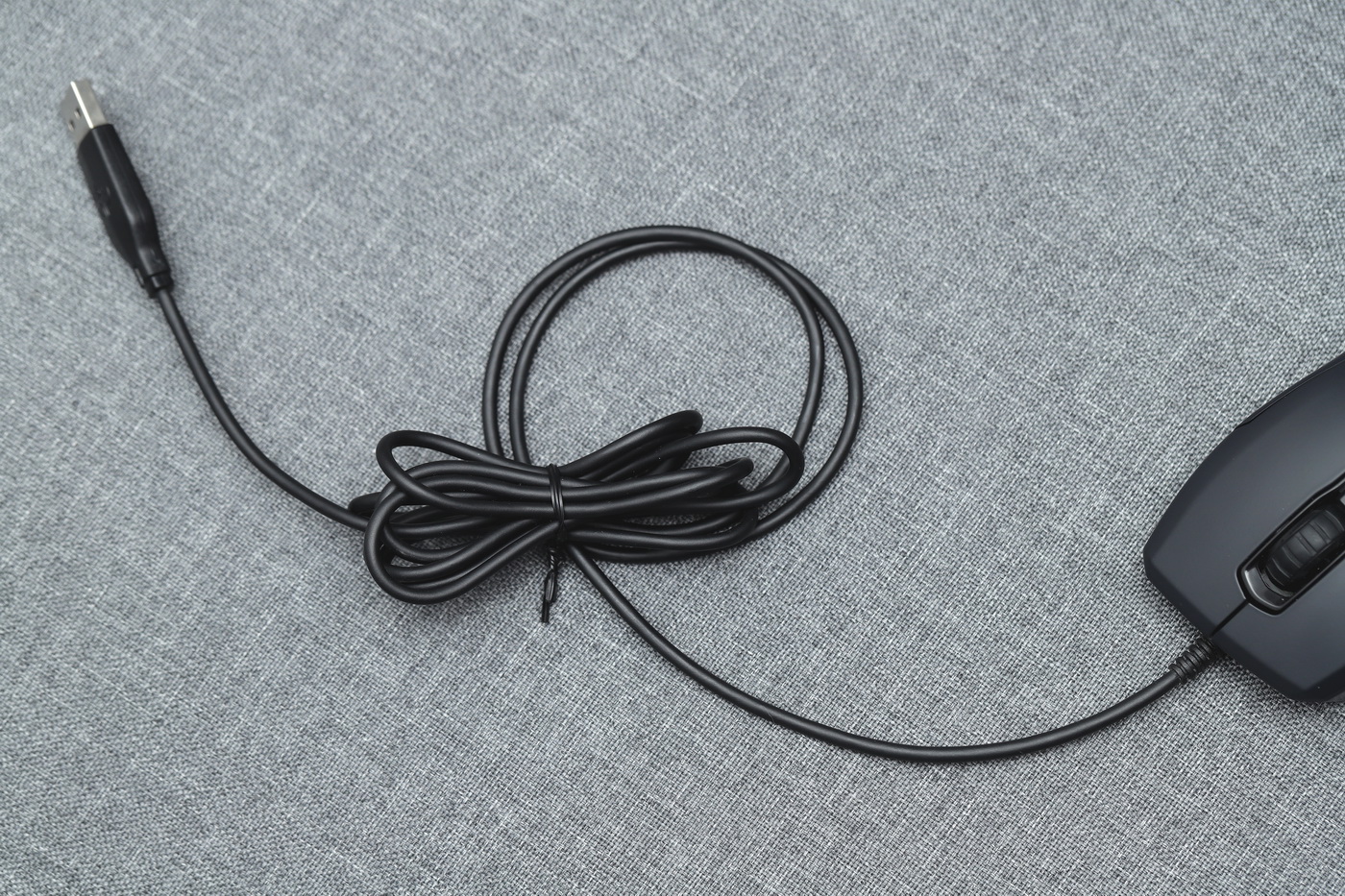 冰豹roccat鼠标评测,冰豹魔幻豹鼠标konepure