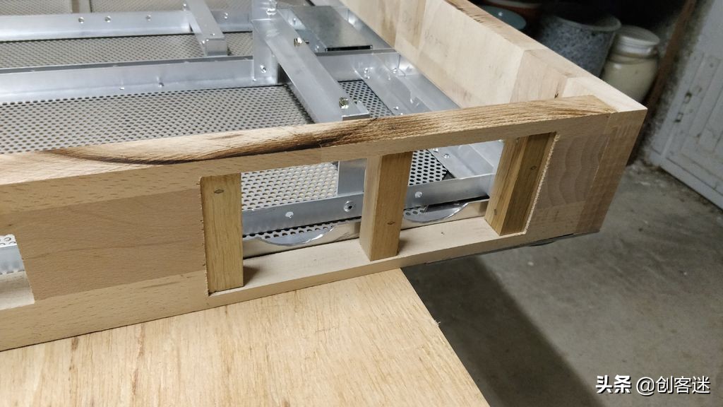 自己动手做一个节省空间的电脑桌,自制内藏电脑桌最全教程