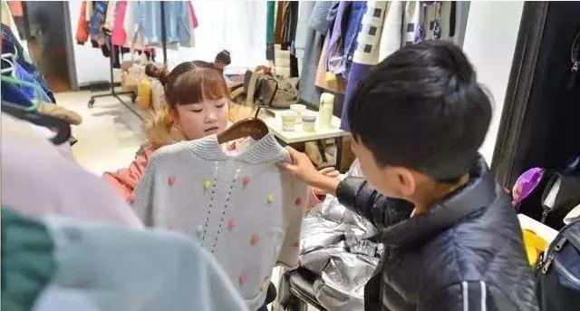 快手新手团购带货一天能赚多少,快手带货赚钱100万