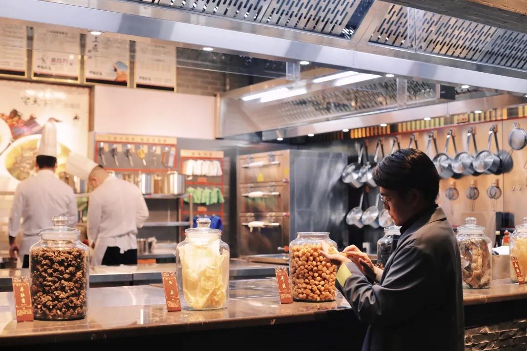 90后董事长年会视频,90年后董事长