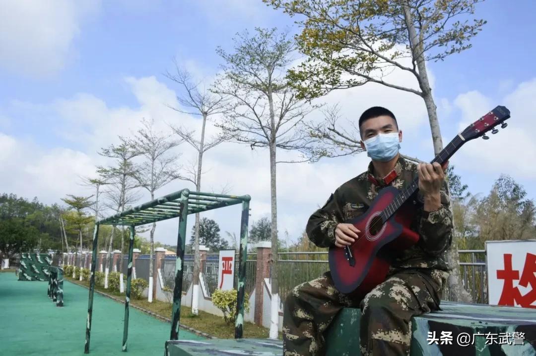 “宅”在营区久了太无聊？不可能的事！兵哥兵姐解锁“文娱”新姿势