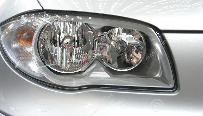 车灯事故频频,夜间车灯太暗引发的事故