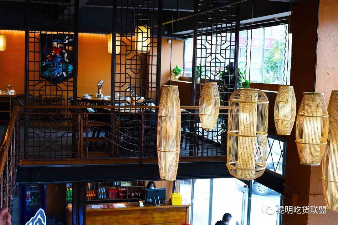 昆明藏在巷子里的酸汤火锅,昆明酸汤火锅