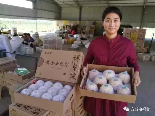 她放弃上万年薪回乡照顾痴呆公公,她放弃美国百万年薪来到中国