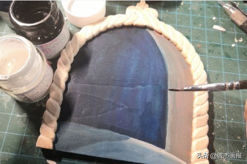 无聊能有多大生产力？他在家造了个电影院