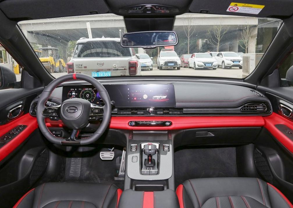 名爵mg6pro和传祺影豹哪个好,新款mg6pro和影豹对比