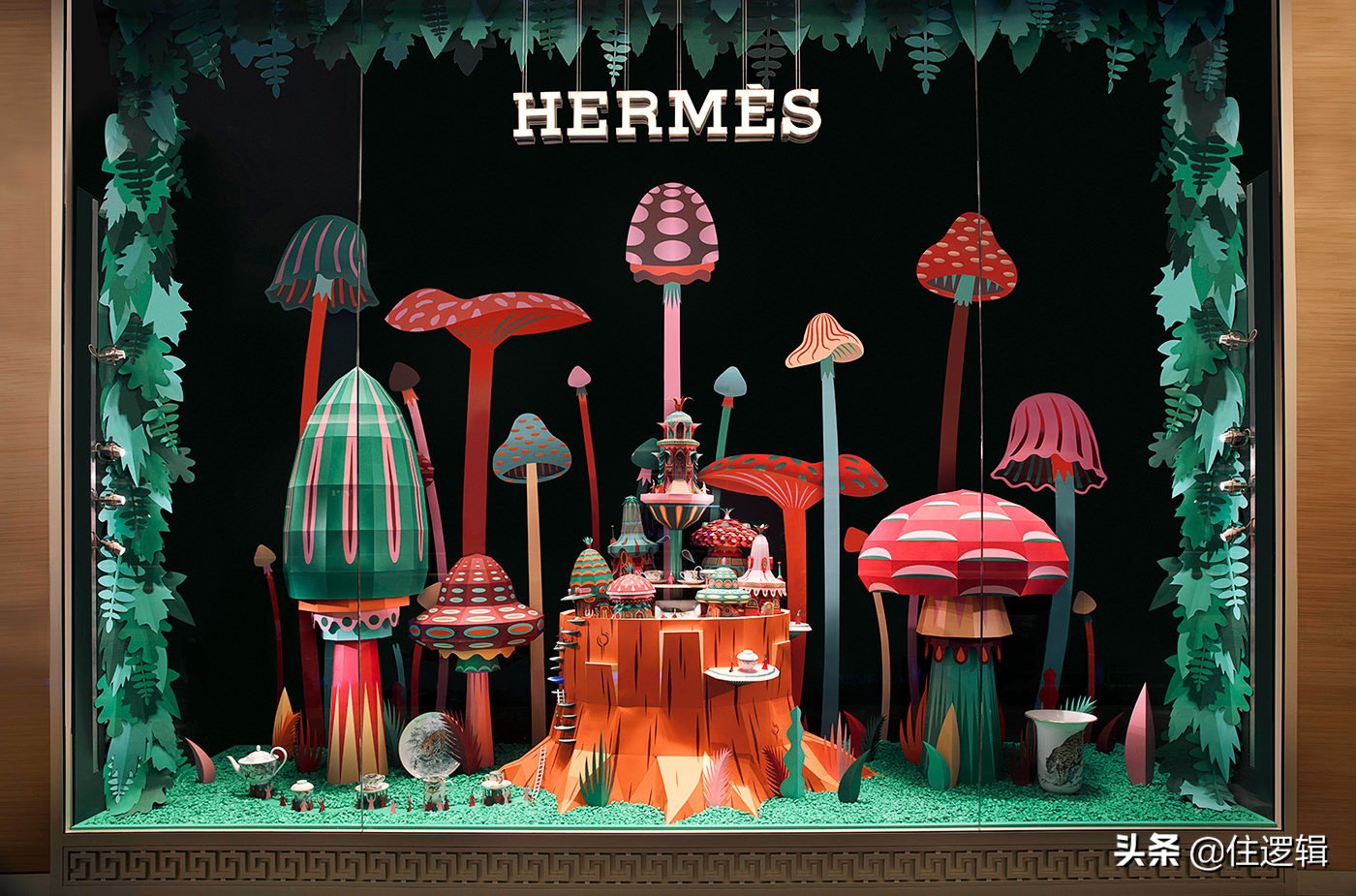爱马仕橱窗工艺品摆件,爱马仕橱窗主题有哪些