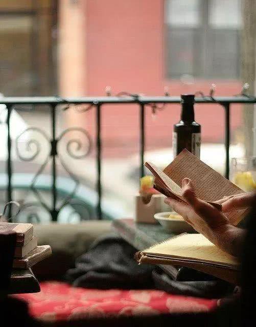 个性签名女生伤感句子,唯美个性伤感签名大全女生