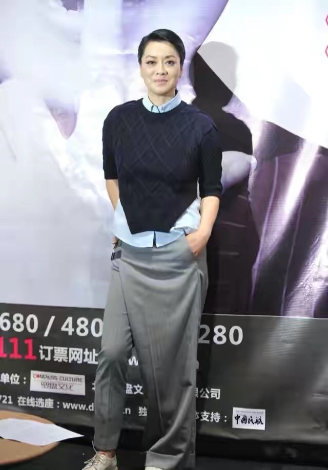 毛阿敏时尚变装,毛阿敏穿出时尚