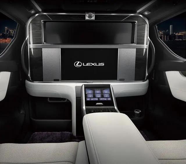 雷克萨斯LM：不止是MPV里的“战斗机”