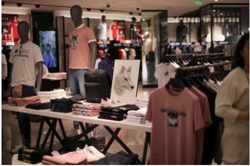 七匹狼男装属于什么层次,七匹狼男装塑造了品牌的什么形象