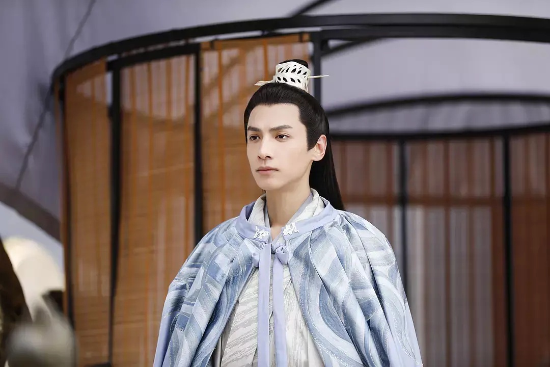 《奸臣之子》全世界都在劝我和他断袖的古言小说