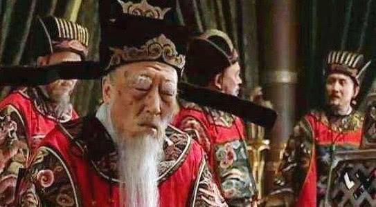 为了保住铁饭碗,七十岁侍郎也疯狂