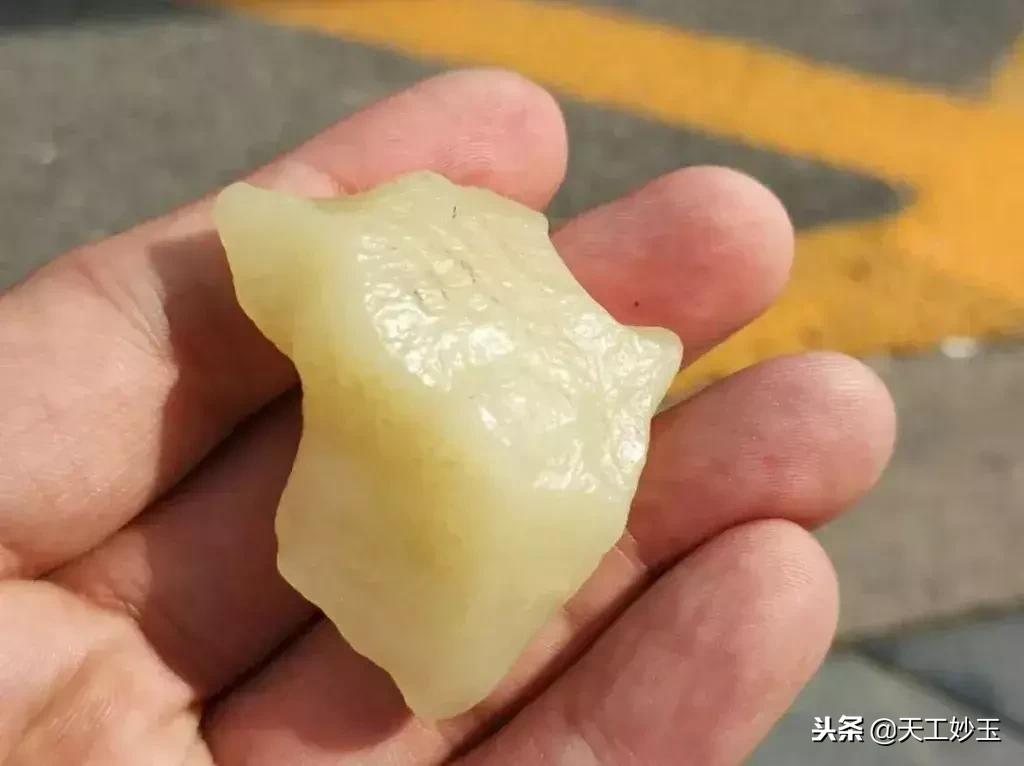 黄玉和黄口料有啥区别,黄口料的玉鉴别方法