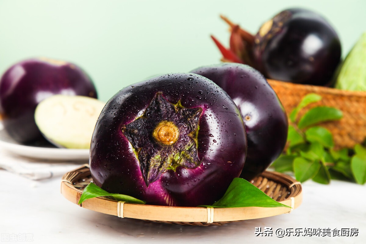 紫色茄子好还是圆茄好,买茄子颜色深好还是浅好