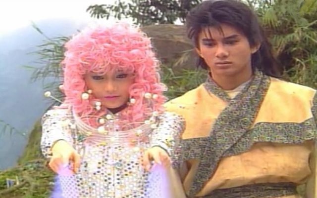 武功、变身、诅咒、外星人，童年看得津津有味的《小侠龙旋风》