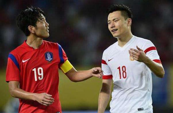 足球裁判用的哨子是什么牌子,足球裁判哨子是如何出现的