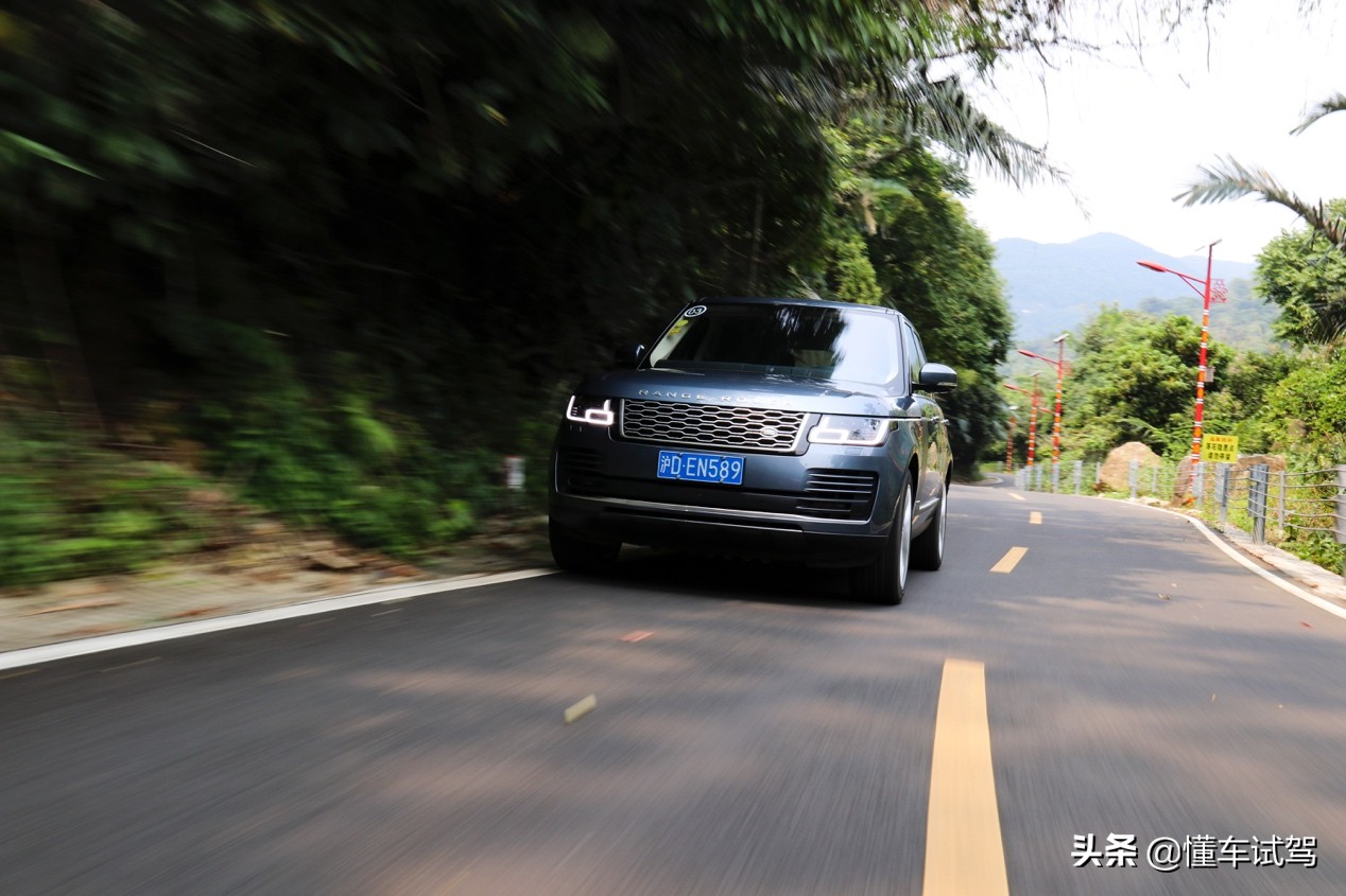 路虎揽胜sva曜夜运动版加长版试驾,14-17款路虎揽胜运动测评