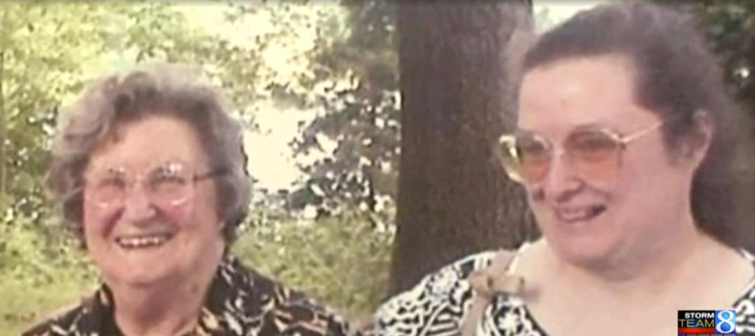 临死前求助智能音箱的老人，还在被这些年轻人诅咒