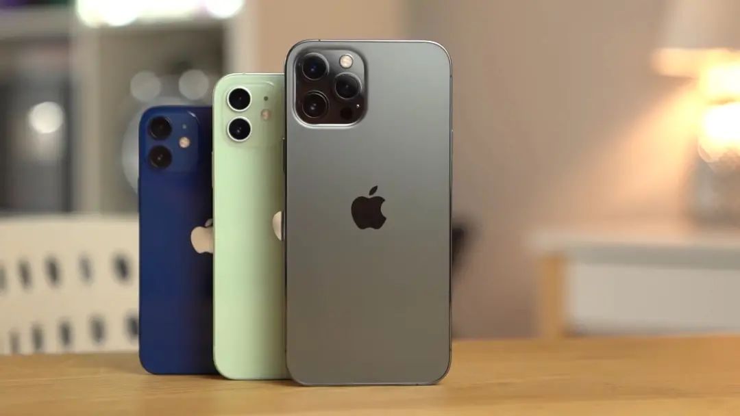 苹果用了6年,iPhone还是1200万像素,库克太守旧?