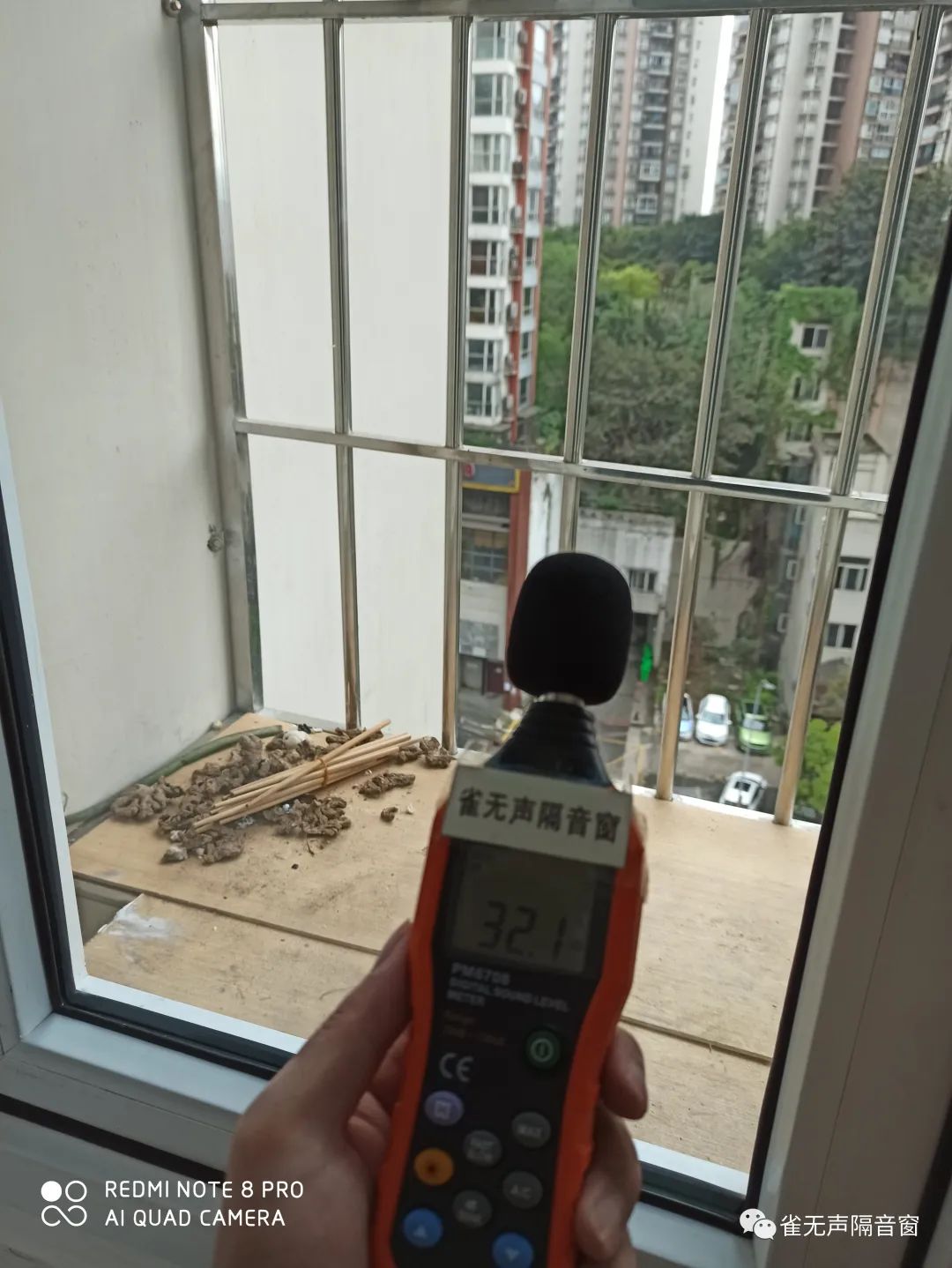 马路边窗户玻璃怎么隔音,什么玻璃窗户比较隔音防雨