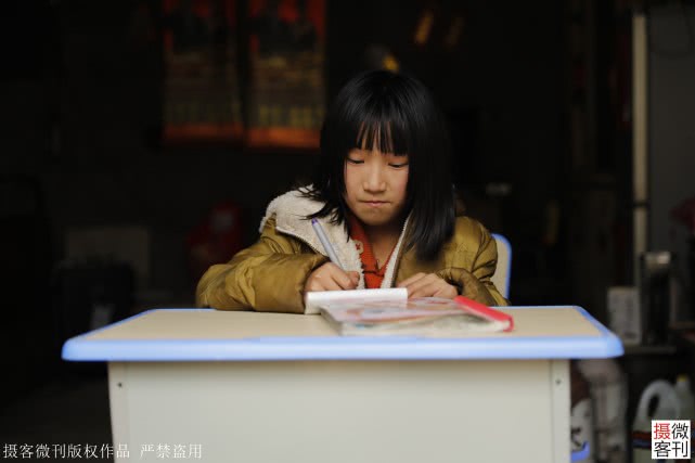 6旬大叔养侄子侄女至今未娶相亲30次遭拒:丢了俩拖油瓶就跟你过