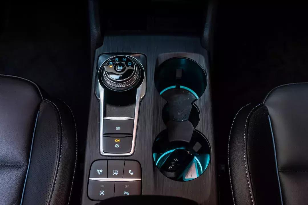 试驾福克斯rs越野,试驾测评福特福克斯最新款