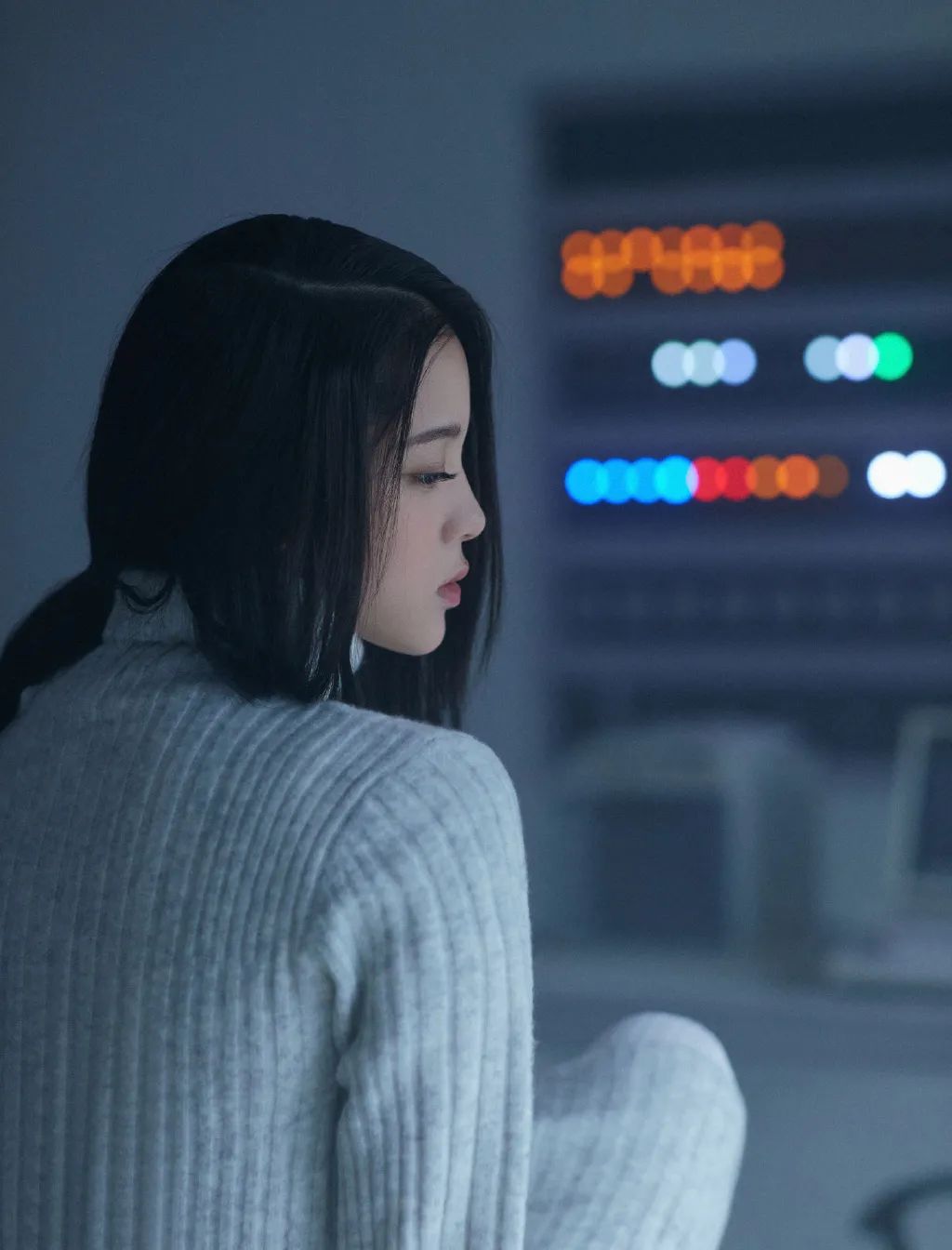 小五官扁平脸适合什么风格,塌鼻扁平脸