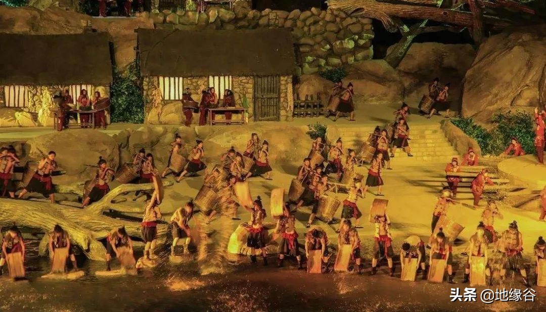 文莱是从马来西亚独立出去的吗,文莱怎么被马来西亚分成两半的