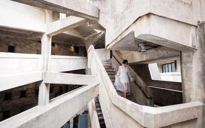 童话变现实！魔都宇宙级城堡婚礼，比爱丽丝仙境还美！