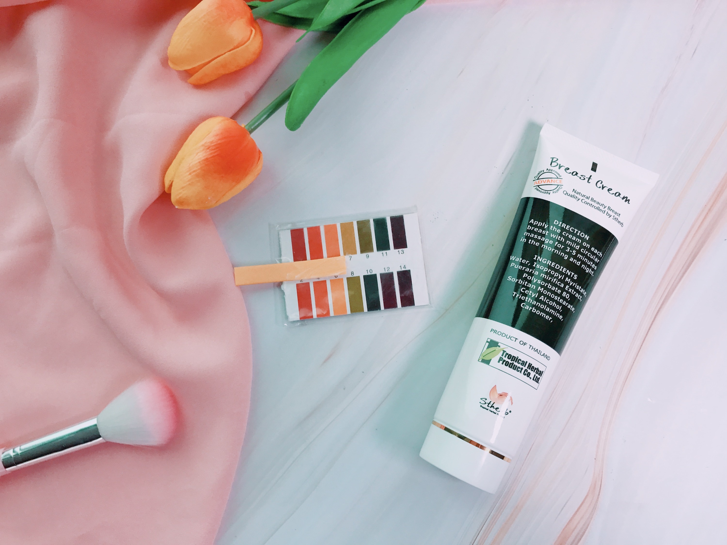 宝伊丰丰胸和圣荷丰胸哪个好,想要丰胸按什么穴位