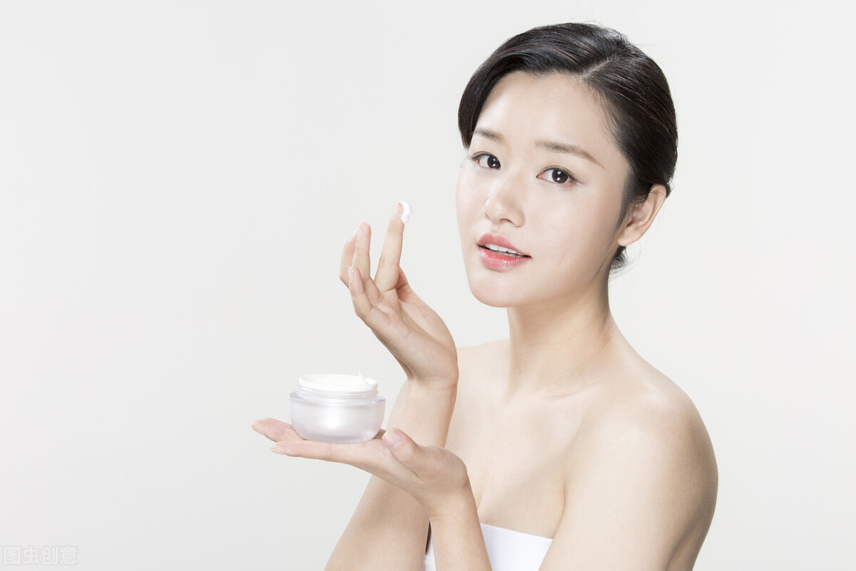 美白补水护肤品排行榜10强,补水美白护肤品排行榜前十名品牌