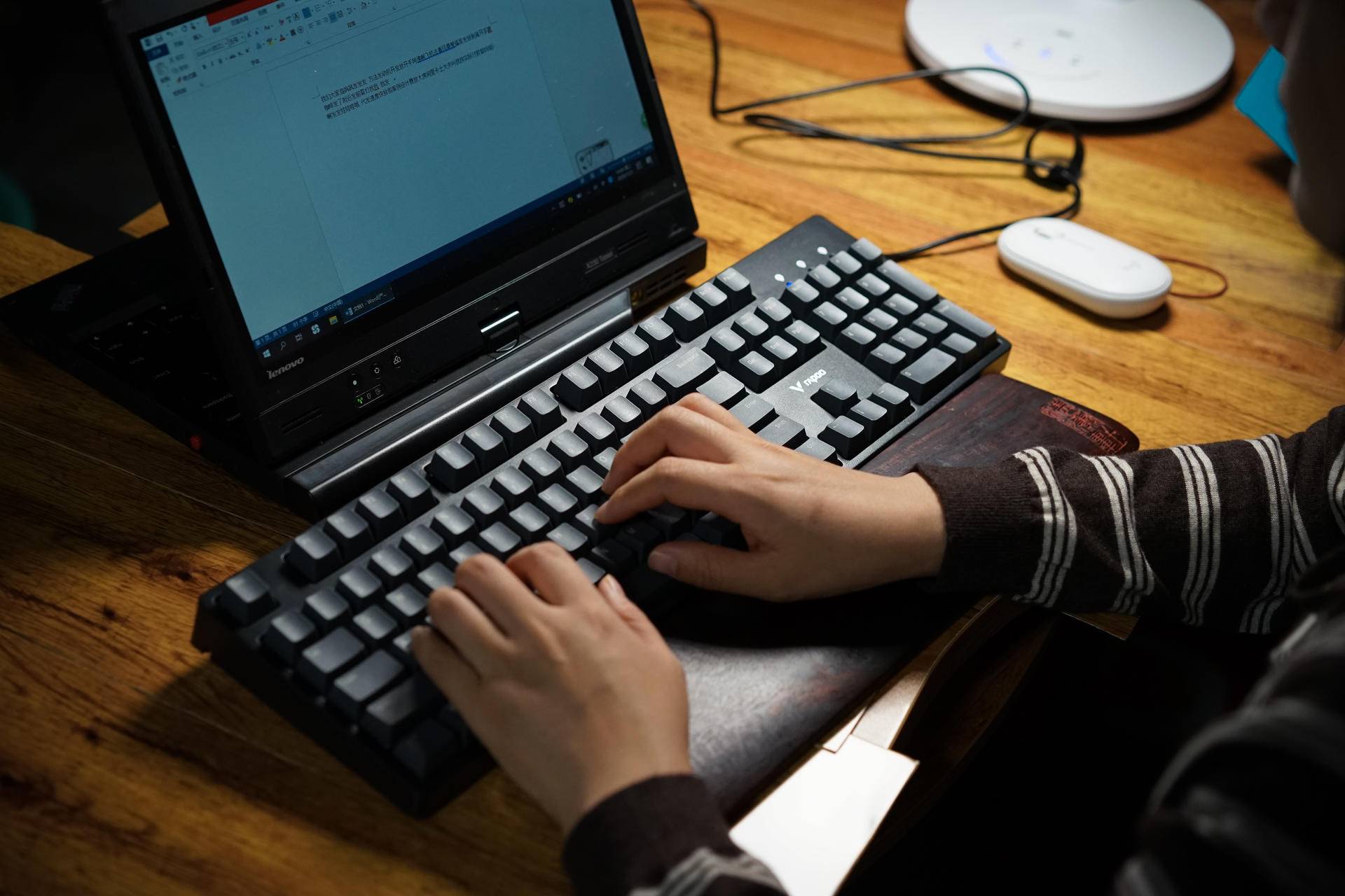 雷柏v860和达尔优a87哪个好用,性价比键盘茶轴推荐