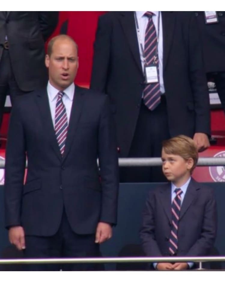 凯特带娃,凯特带娃出街