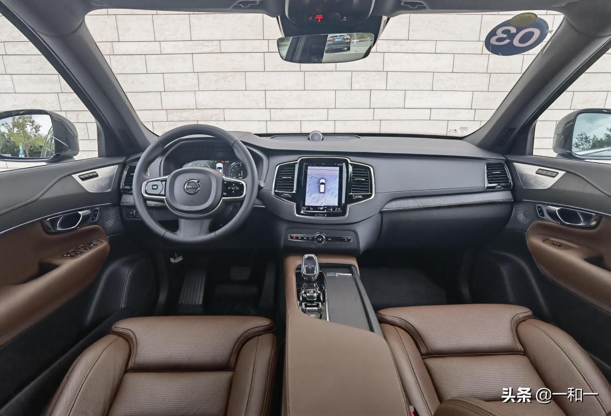 推低配次顶配沃尔沃xc90配置解析,19年沃尔沃xc90最顶配t6白色