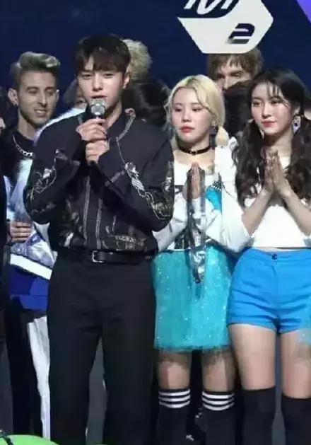 上山下海，无所不能，奋斗在追星第一线的“站姐”挑战各种不可能