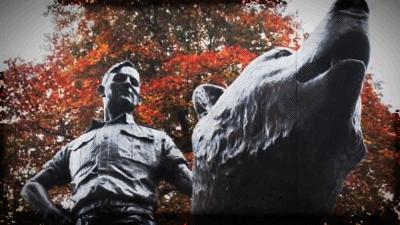 最骚士兵熊：抽烟喝酒花钱，样样在行，还是个战斗英“熊”