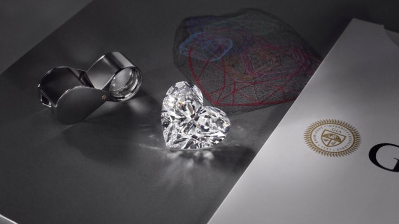 皇冠款钻戒杨颖,杨颖的皇冠钻戒多少钱