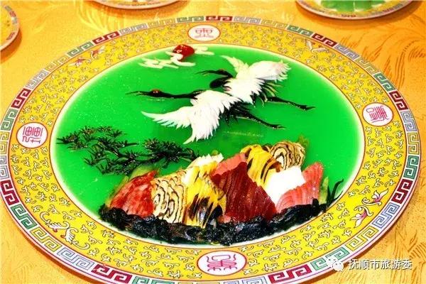 抚顺满族八大碗去哪里吃,满族美食八碟八碗