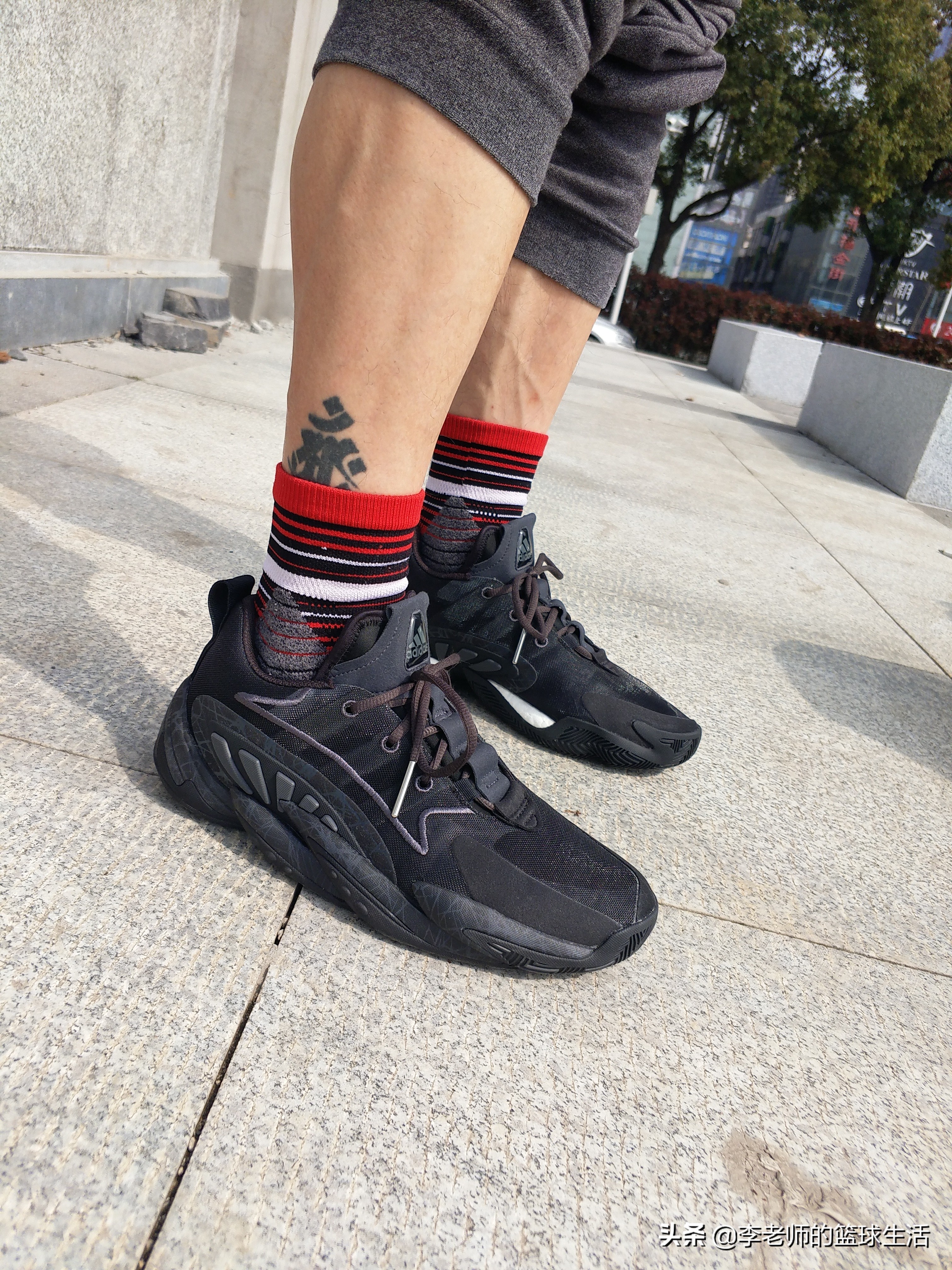 yeezy篮球鞋两种版本有什么不一样,yeezy篮球鞋实战款