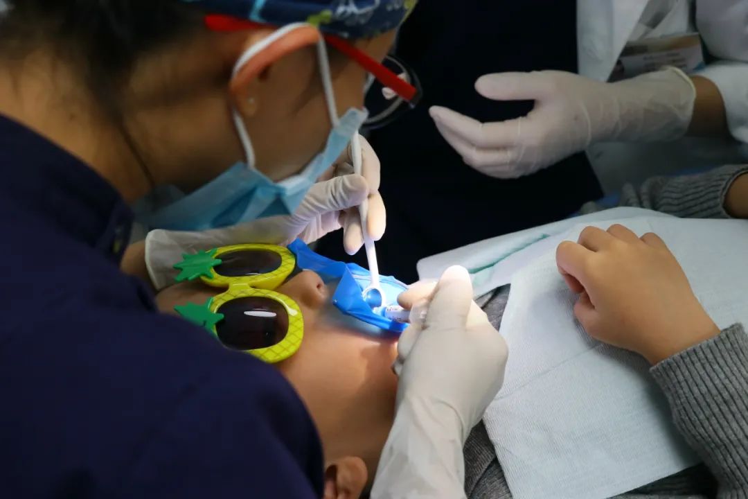 口腔门诊能不能看喉咙卡鱼刺,口腔科门诊可以拔鱼刺吗