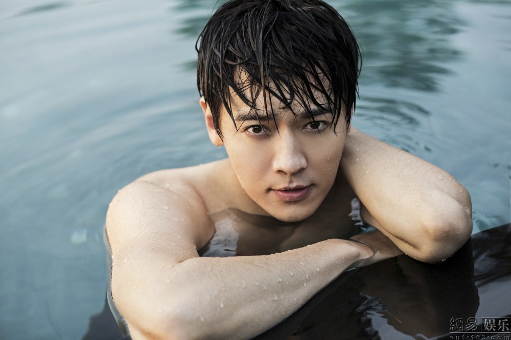 婚内出轨的3位男星如今都怎样了,因出轨而身败名裂的男星