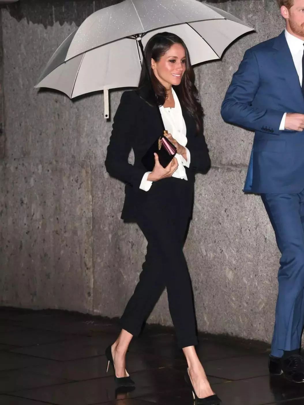 为什么买的衣服不合适,买的衣服不适合自己怎么办