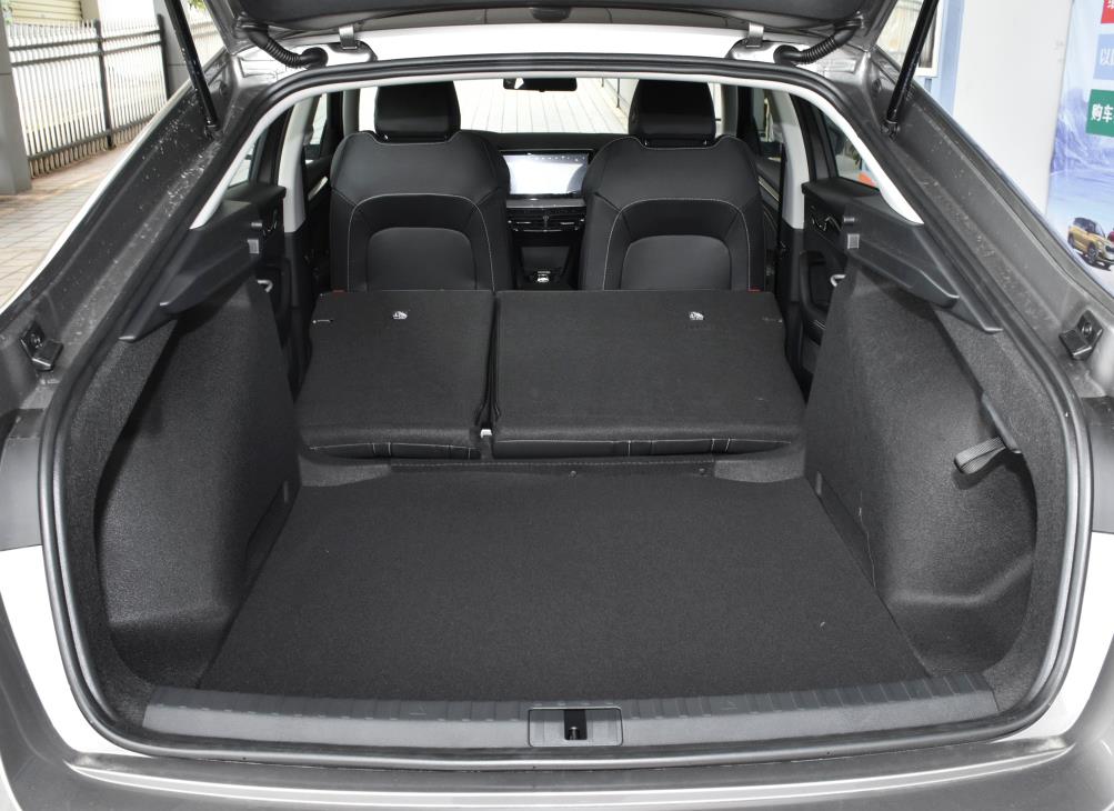 15万想换家用suv这几款真香,十万预算这三款家轿最多人买