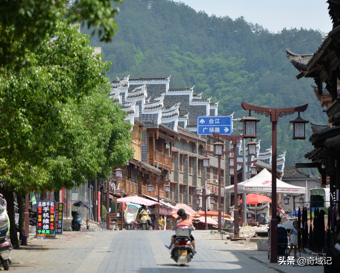 苗族施洞古镇,黔东南施洞古镇视频