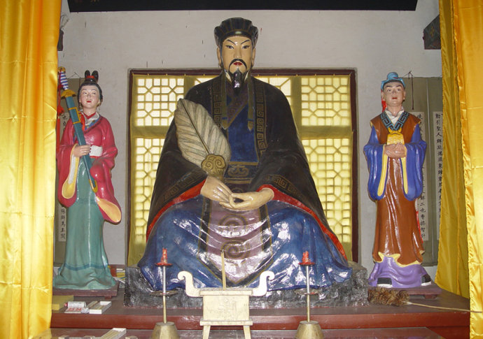 谜底是诸葛亮的谜语,谜底是关羽的谜语